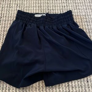 Lululemon hotty hot size 0 4”